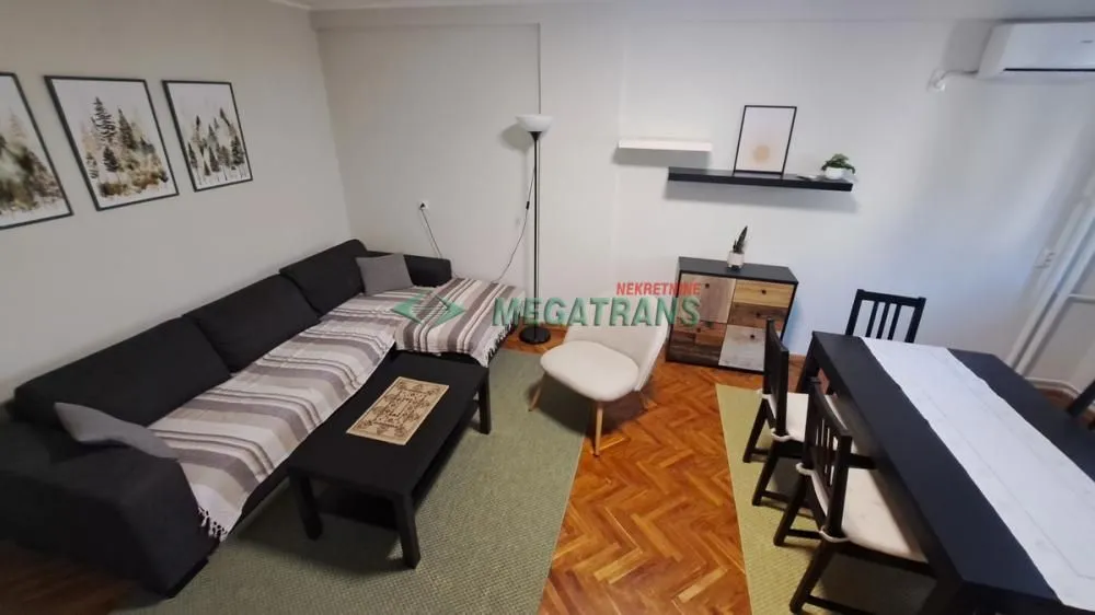 Izdavanje, dvosoban stan, 50m², Bulevar Oslobodjenja, Novi Sad Sve Podlokacije