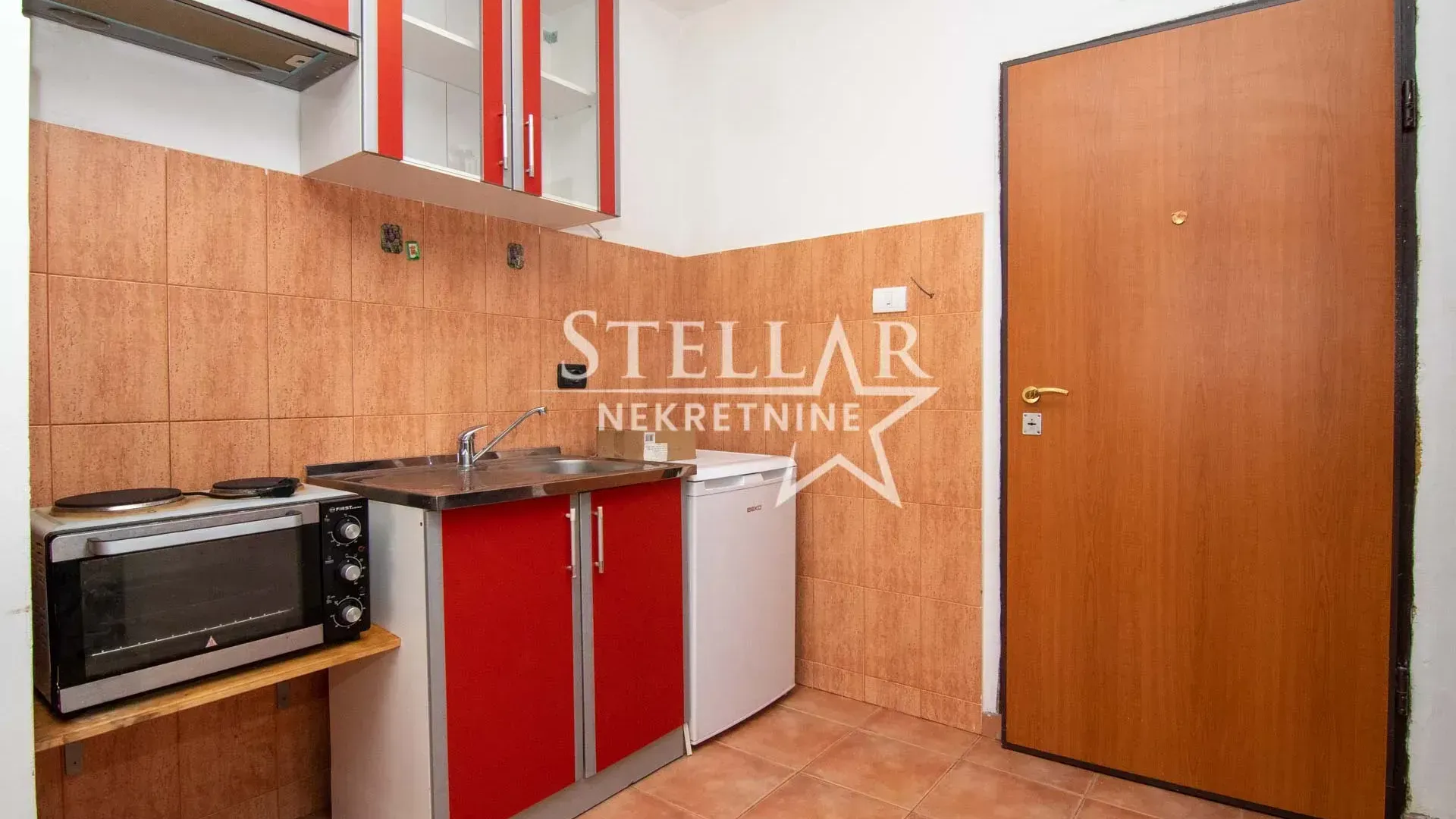 Rent, studio apartment, 27m², 1 maj, Podgorica