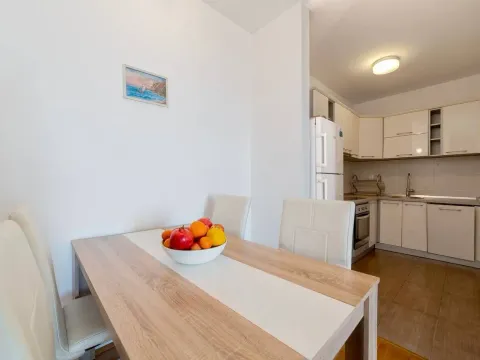 Sale, two bedroom apartment, 69m², Bečići, Budva - image 5