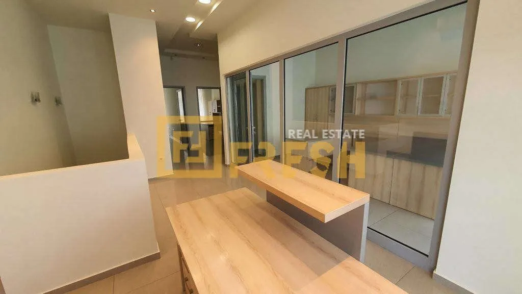 Sale, office space, 155m², Stari Aerodrom, Podgorica