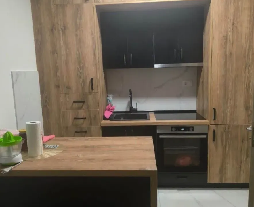 Izdavanje, jednosoban stan, 45m², Pobrežje, Podgorica