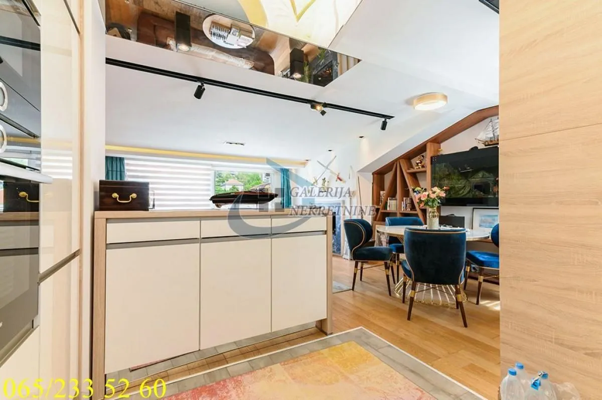 Sale, three bedroom apartment, 83m², Južni Bulevar, Vračar Sve Podlokacije