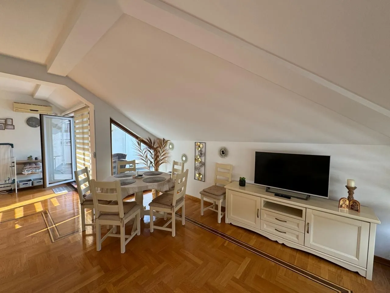 Prodaja, dvosoban stan, 108m², Rozino, Budva