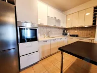 Izdavanje, trosoban stan, 95m², City Kvart, Podgorica - image 4