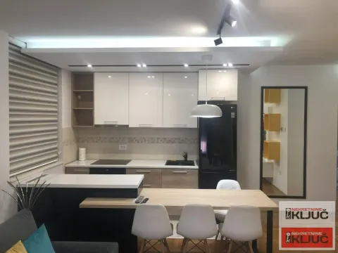 Rent, two bedroom apartment, 53m², Bulevar Oslobodjenja, Novi Sad Sve Podlokacije - image 13