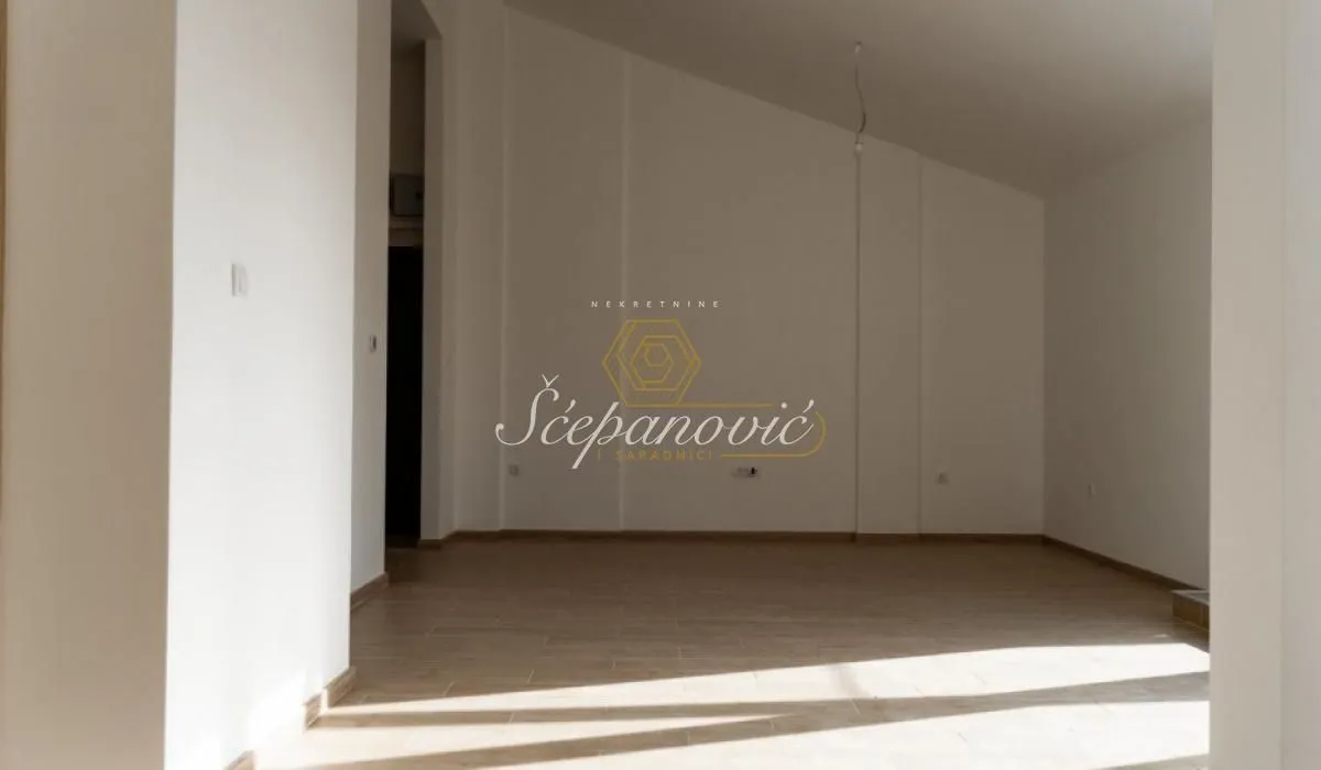 Prodaja, petosoban stan, 149m², Centar, Novi Sad