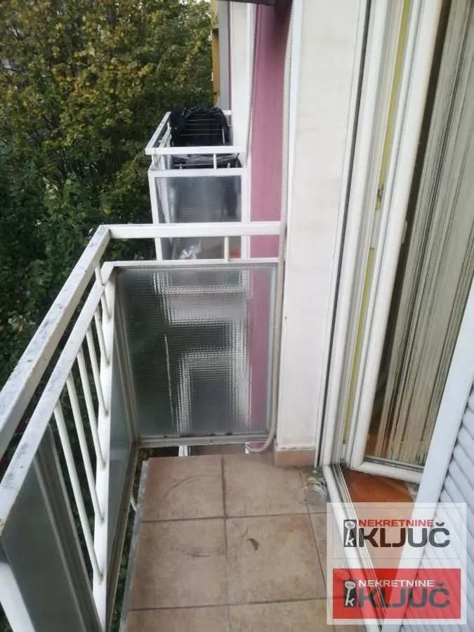 Izdavanje, garsonjera, 25m², Grbavica, Novi Sad Sve Podlokacije