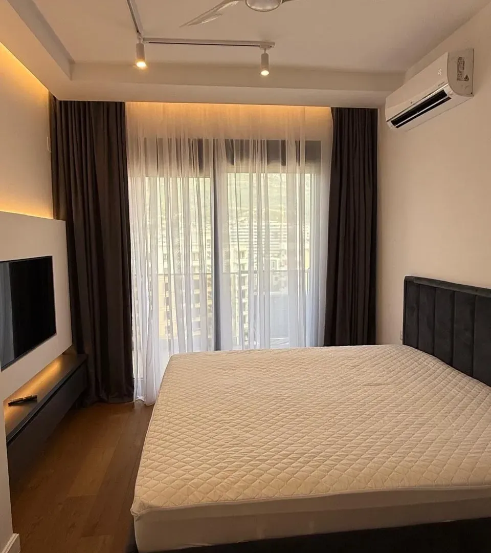 Sale, two bedroom apartment, 77m², Centar, Bar