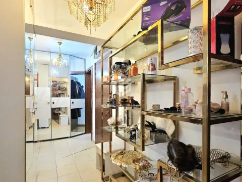 Prodaja, trosoban stan, 120m², Podgorica, Crna Gora - image 12