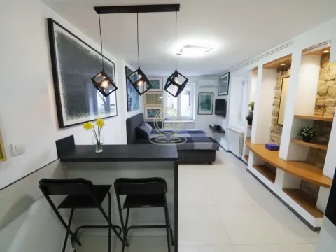 Rent, one bedroom apartment, 31m², Stari Grad, Beograd - image 20