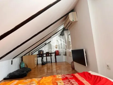 Izdavanje, stan, 50m², Stari Grad, Beograd - image 13