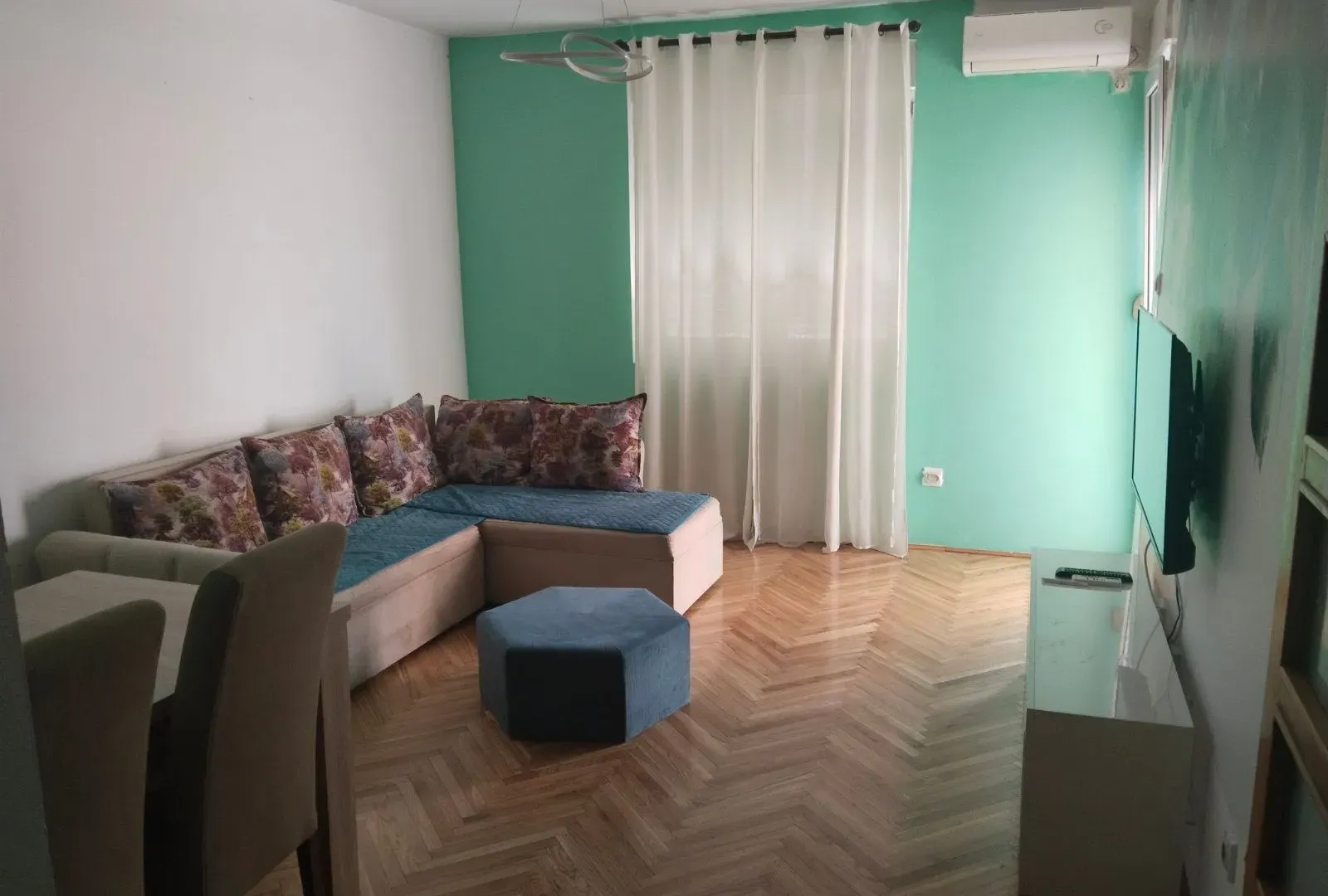 Izdavanje, jednosoban stan, 48m², Stari Aerodrom, Podgorica