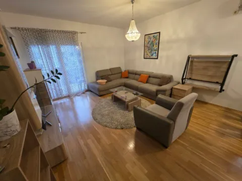 Izdavanje, dvosoban stan, 72m², Blok 9, Podgorica - image 4