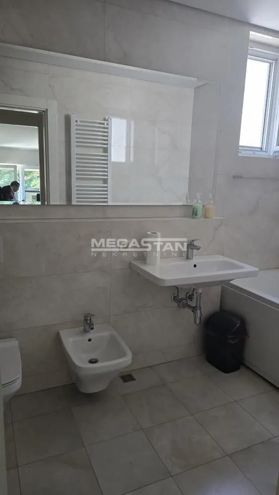 Sale, four bedroom apartment, 154m², Savski Venac, Beograd