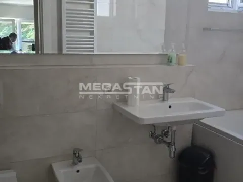Sale, four bedroom apartment, 154m², Savski Venac, Beograd - image 3