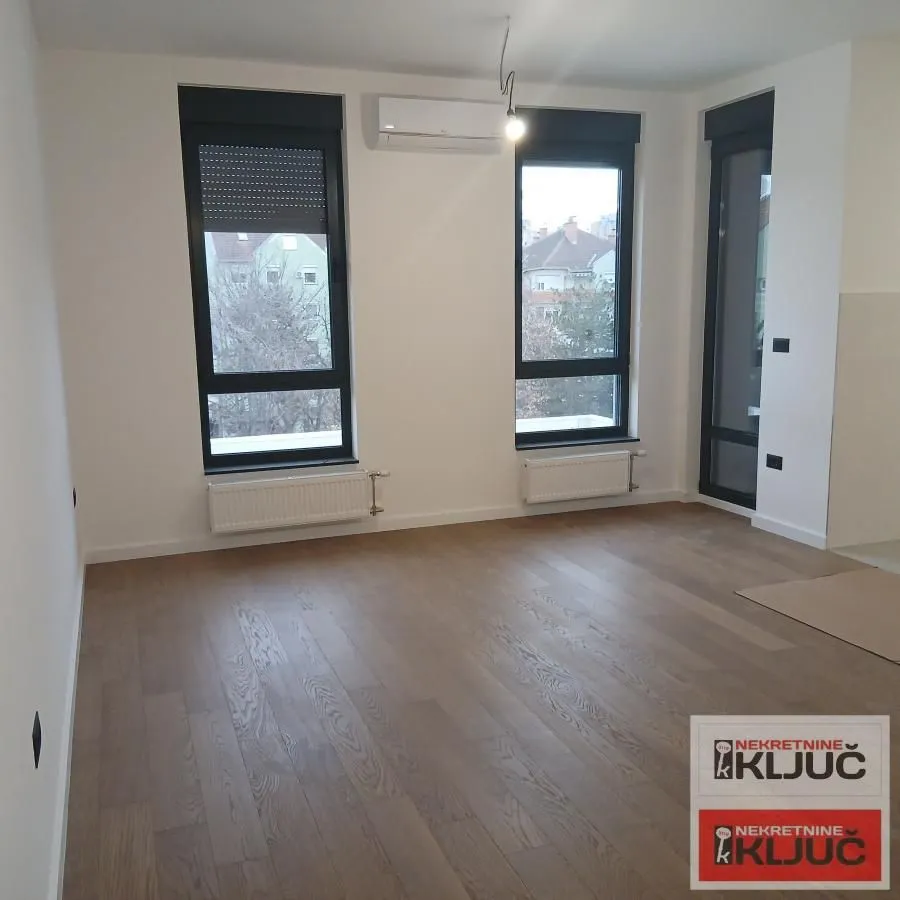 Prodaja, četvorosoban stan, 98m², Grbavica, Novi Sad Sve Podlokacije