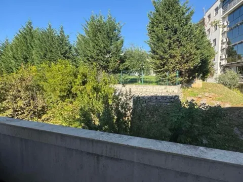Izdavanje, trosoban stan, 115m², Gorica C, Podgorica - image 5