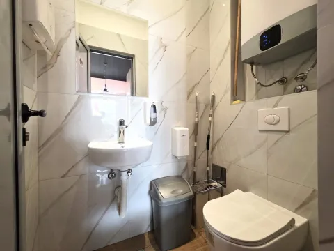 Rent, office space, 50m², Tuški Put, Podgorica - image 10