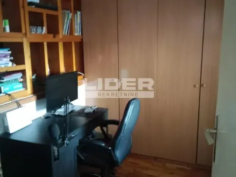 Prodaja, trosoban stan, 85m², Skojevsko Naselje, Beograd - image 5