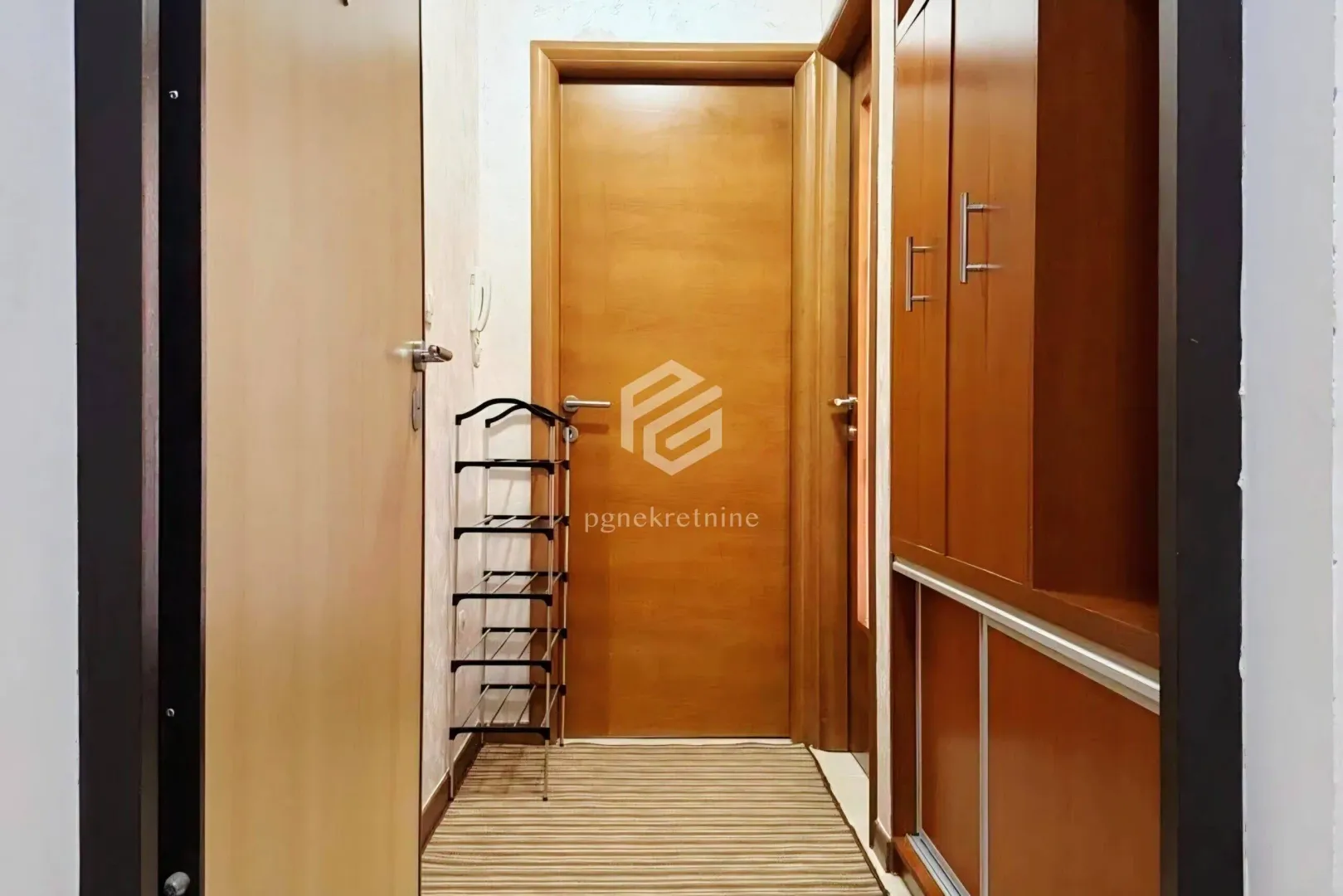 Rent, one bedroom apartment, 45m², Stari Aerodrom, Podgorica