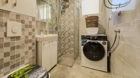 Prodaja, dvosoban stan, 68m², Seljanovo, Tivat - image 10