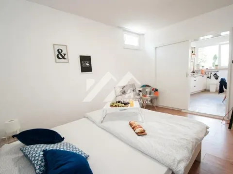 Izdavanje, kuća, 100m², Ribnjak, Petrovaradin - image 8