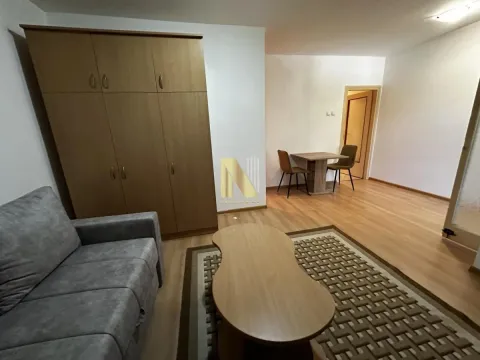 Izdavanje, jednosoban stan, 38m², Železnička Stanica, Novi Sad Sve Podlokacije