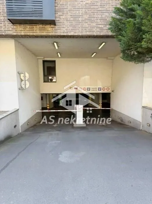 Rent, two bedroom apartment, 55m², Južni Bulevar, Vračar Sve Podlokacije
