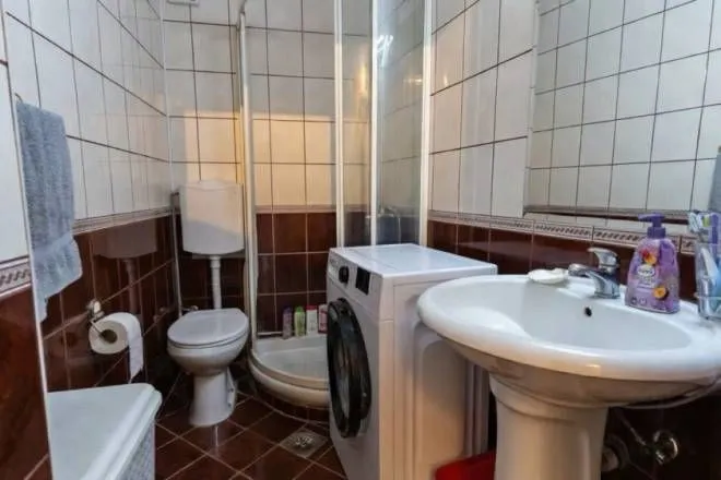 Sale, three bedroom apartment, 64m², Čubura, Beograd