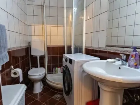 Prodaja, trosoban stan, 64m², Čubura, Beograd - image 5