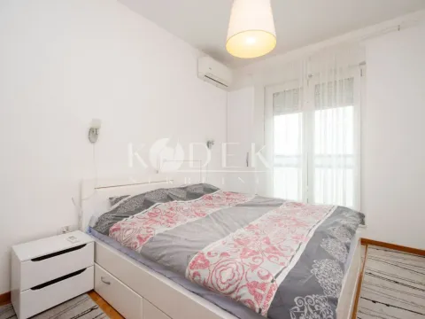 Izdavanje, dvosoban stan, 64m², City Kvart, Podgorica - image 5