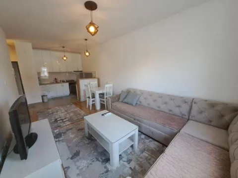 Rent, one bedroom apartment, 50m², City Kvart, Podgorica - image 12