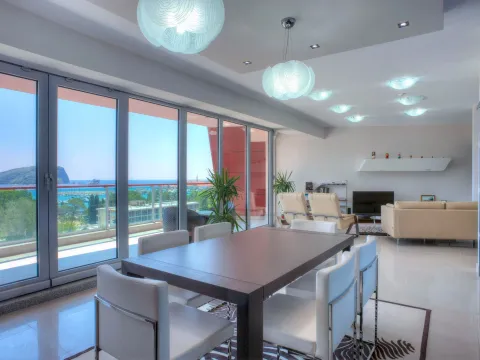 Prodaja, trosoban stan, 195m², Budva, Crna Gora - image 19