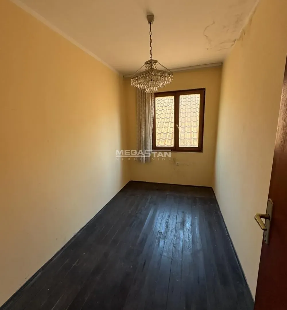 Prodaja, kuća, 414m², Mali Mokri Lug, Zvezdara Sve Podlokacije