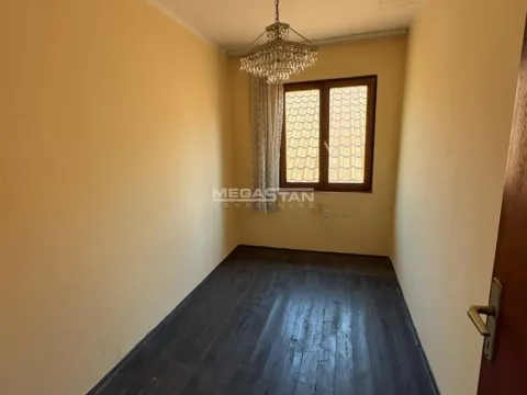 Prodaja, kuća, 414m², Mali Mokri Lug, Zvezdara Sve Podlokacije - image 2