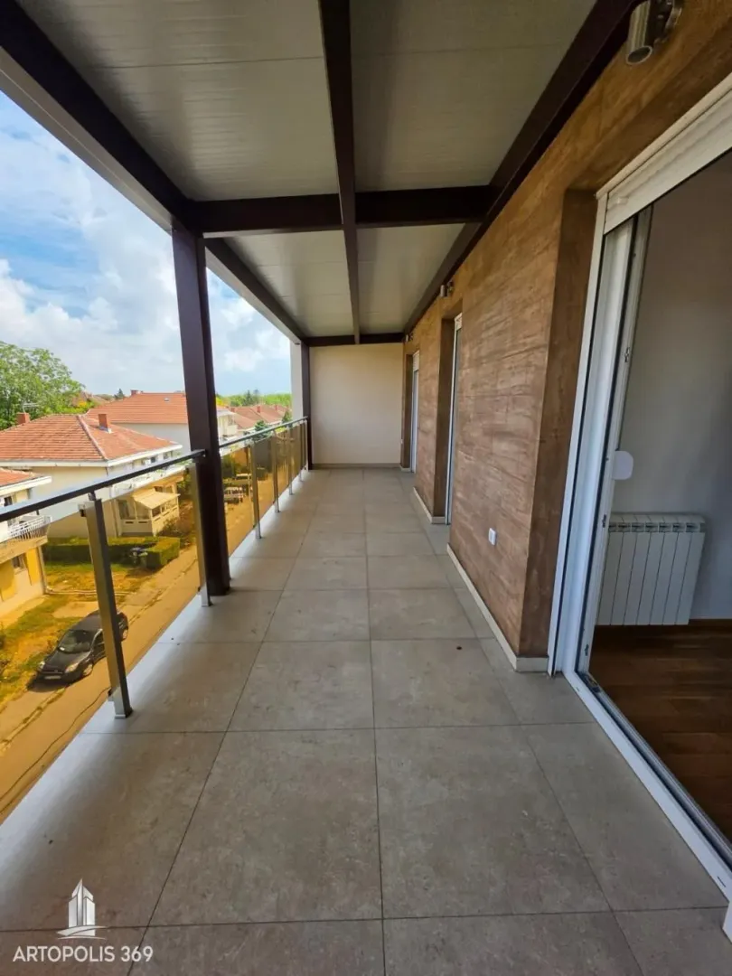 Prodaja, dvosoban stan, 82m², Batajnica, Beograd
