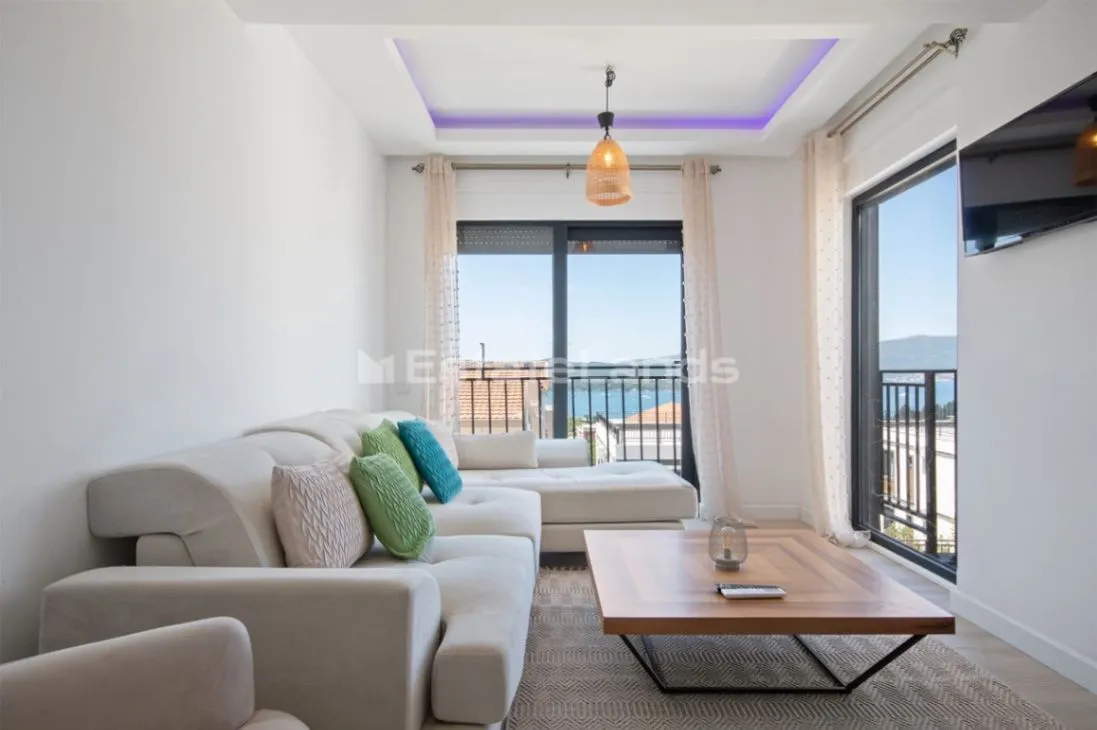 Sale, two bedroom apartment, 62m², Kava, Tivat