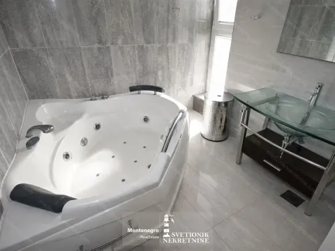 Prodaja, dvosoban stan, 110m², Centar, Herceg Novi - image 7