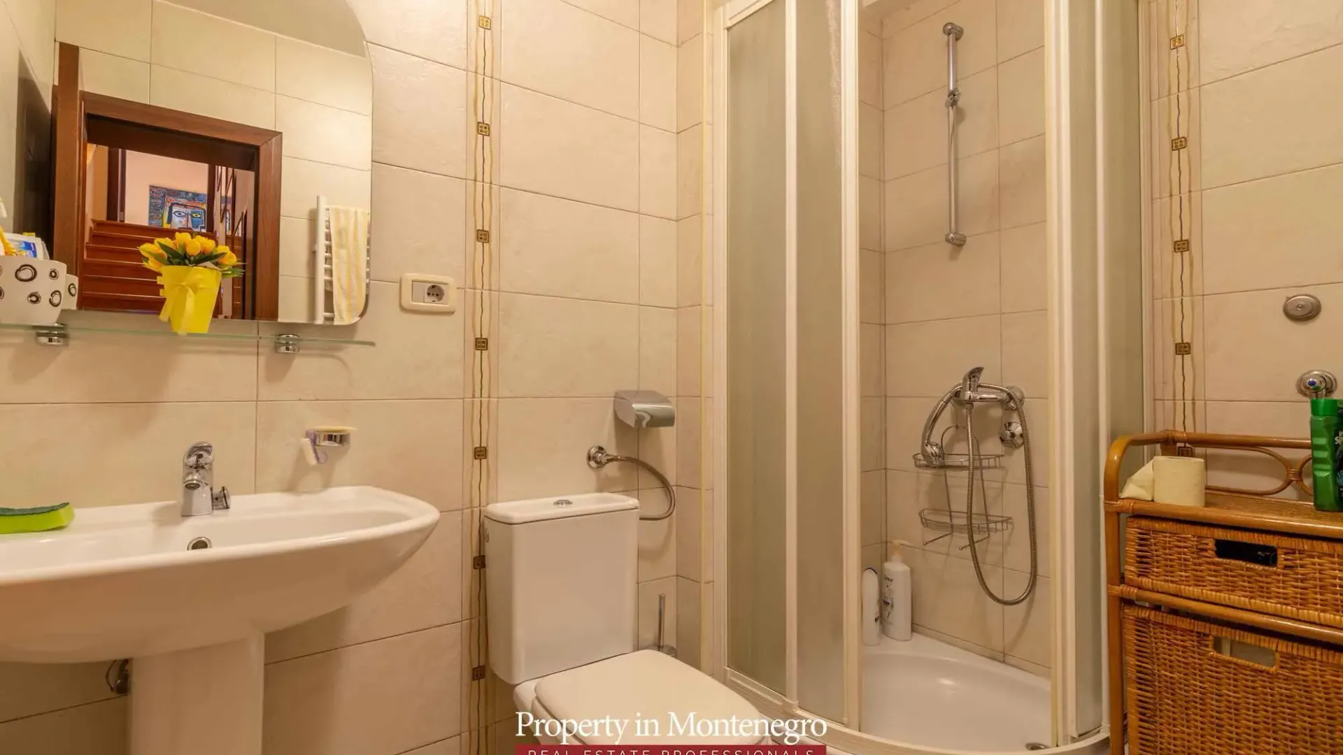 Prodaja, kuća, 303m², Orahovac, Kotor