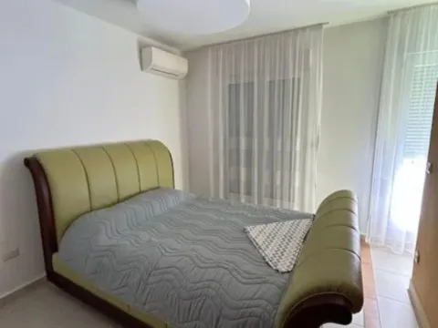 Izdavanje, jednosoban stan, 64m², City Kvart, Podgorica - image 8