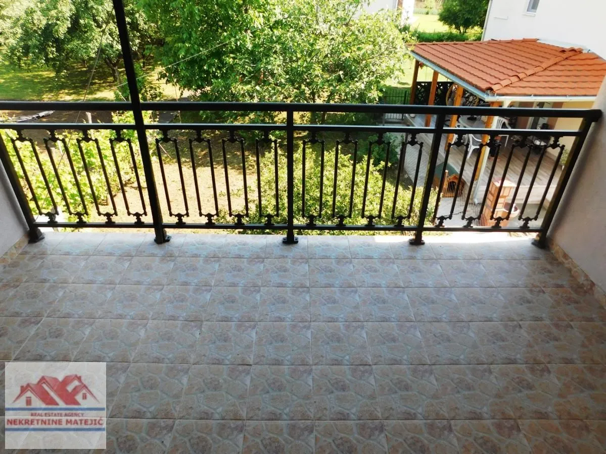 Prodaja, kuća, 220m², Kragujevac, Srbija