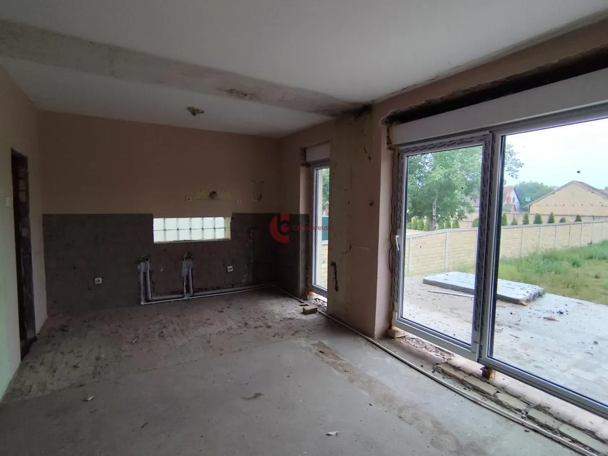 Prodaja, kuća, 210m², Makova Sedmica, Subotica