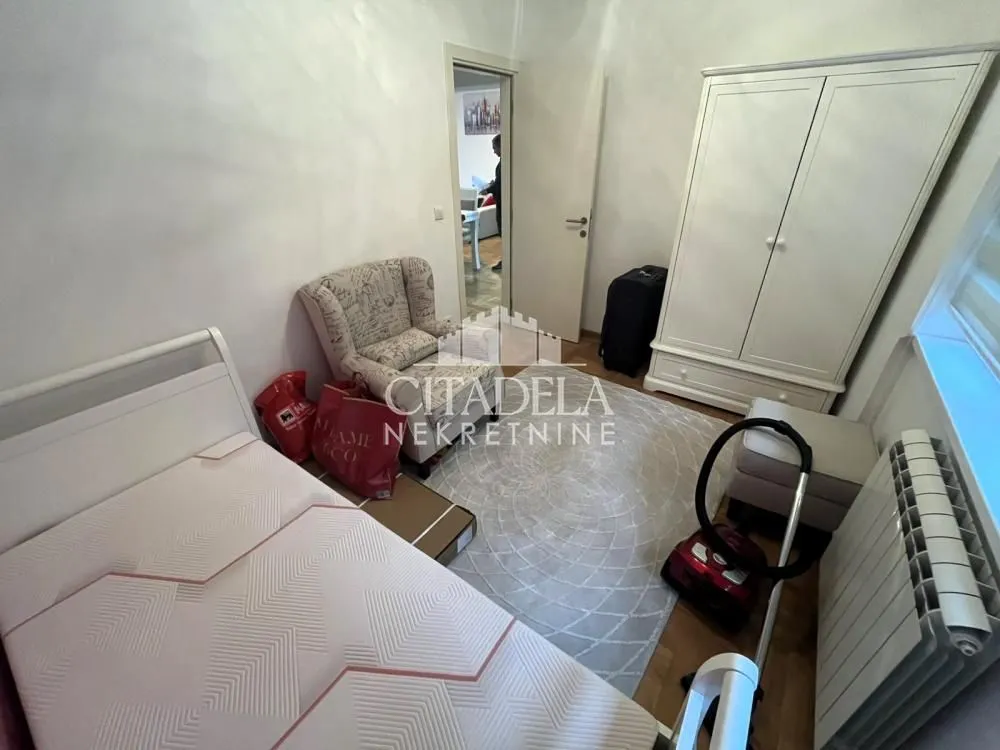 Sale, two bedroom apartment, 64m², Kluz, Zvezdara Sve Podlokacije