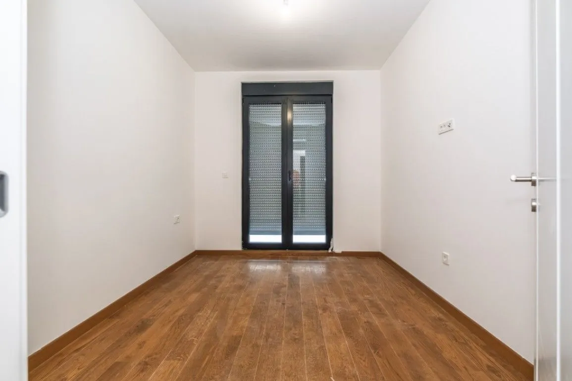 Rent, apartment, 129m², Tološka šuma, Podgorica