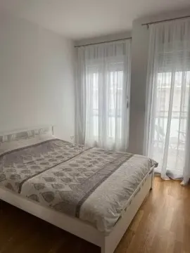 Izdavanje, jednosoban stan, 45m², City Kvart, Podgorica - image 4