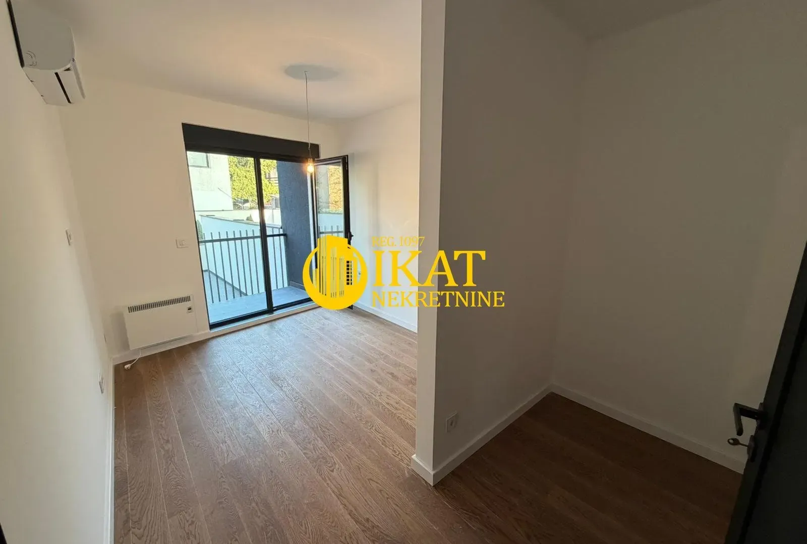 Prodaja, trosoban stan, 109m², Cvetkova Pijaca, Zvezdara Sve Podlokacije