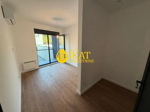 Prodaja, trosoban stan, 109m², Cvetkova Pijaca, Zvezdara Sve Podlokacije - image 8