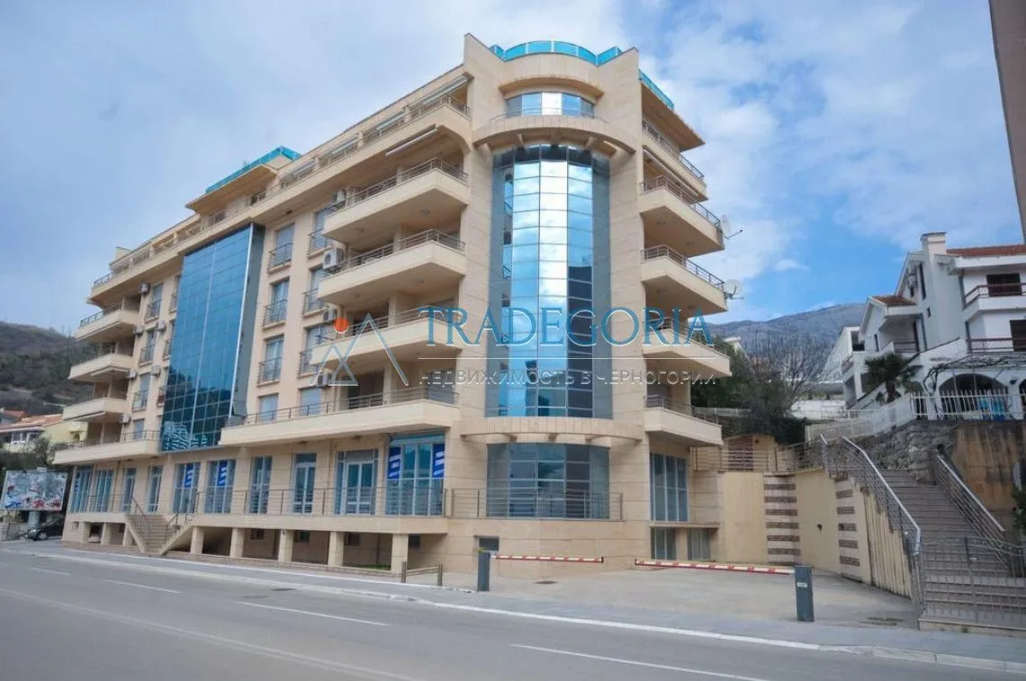 Prodaja, dvosoban stan, 83m², Bečići, Budva