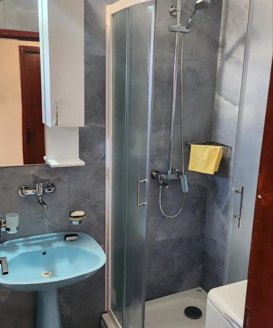 Rent, two bedroom apartment, 70m², Dub, Kotor
