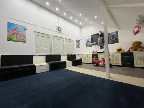 Prodaja, kuća, 168m², Niš, Srbija - image 22